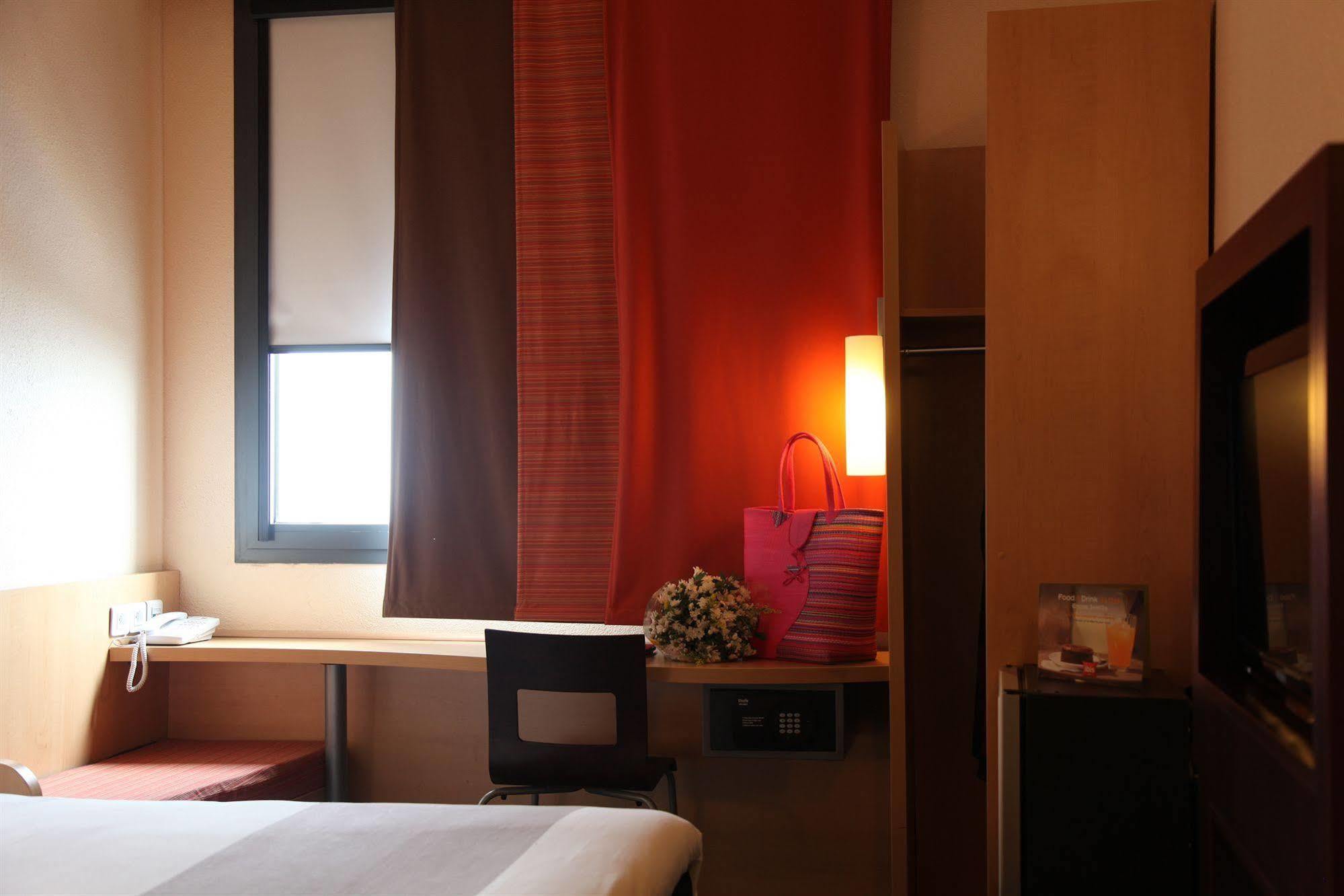 Ibis Styles Dakar Otel Dış mekan fotoğraf